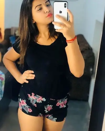 Tundla Escorts